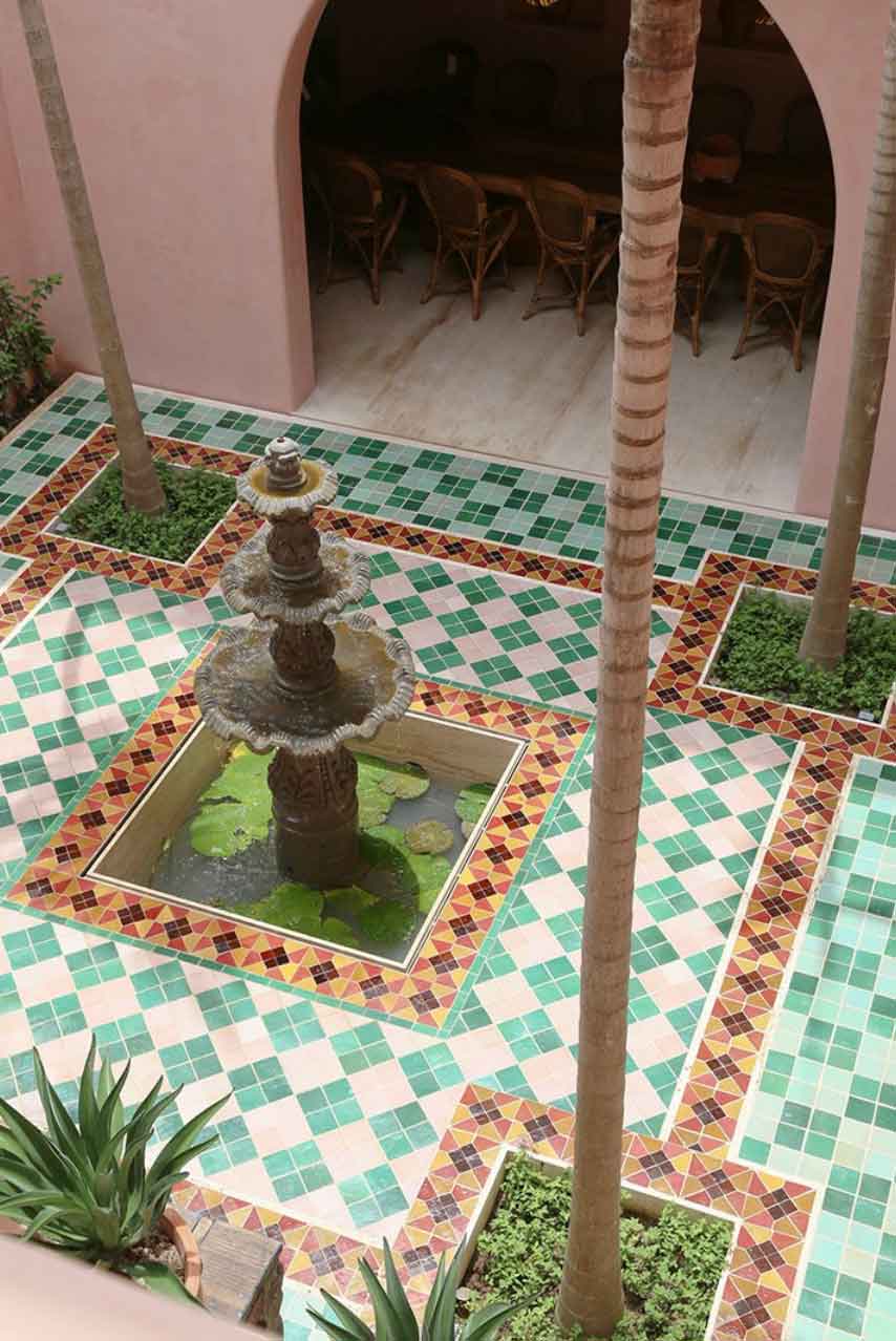 Image of outdoor courtyard